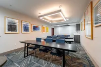 Holiday Inn Express & Suites FRAZIER PARK by IHG - Mountain view