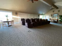 Amazing Hillside Retreat 6 bedrooms, 7.5 baths