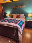 Experience our Unique Casa near gaming fun, 15-min stroll to Oaklawn Hôtels à proximité de : Garvan Woodland Gardens
