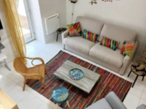 COUP de COEUR - Trés beau 2P avec grande Terrasse sur le PORT de ST Goustan Hotéis em Auray