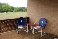 First Monday ~New to VRBO~ Brasher Family Farm: Roughly 6 miles to First Monday