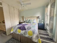 LOCATION! pet friendly! Oceanfront building! Free Parking! Walk everywhere!! Hôtels à proximité de : Que Pasa Mexican Restaurant & Cantina
