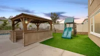 Luxury Private Oasis- 2 King Suites - Pool-Spa-Fire Pit-Sauna-Arcades-Playground
