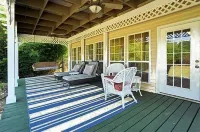 Beautiful, peaceful country guest house with pond Hotels near St Tammany Parish Fair Grounds