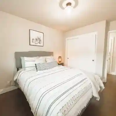 Home near Calistoga w/ heated pool & hot tub Rooms