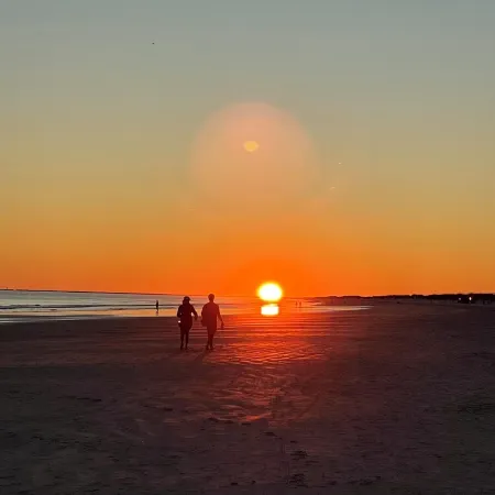 Yeah Buoy ~ Your West End Pet-Friendly Beach Escape.
