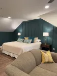 Jake & Wilma's - Private Country Estate Hotels near Surry Community College