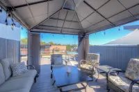 Spacious Townhouse with Rooftop Deck! Super close to Downtown Denver! - 자쿠지
