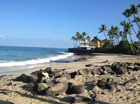 Magic Sands Home, Steps From The Beach! Air Conditioned! Отели рядом с достопримечательностью «Уайт Сандс Виллидж»