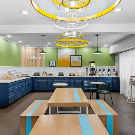 Spark by Hilton Glendale Phoenix North