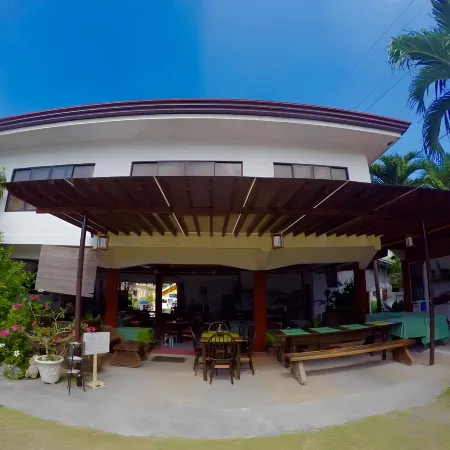 Eve's Kiosk Dive Resort