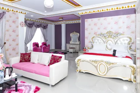 RedDoorz Premium @ Sea Residence Manado Отели в г. Mandolang