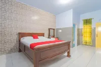 RedDoorz Syariah @ Tambak Mekar Street Subang Hotel a Subang