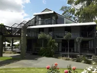 The Narrows Landing Hotel