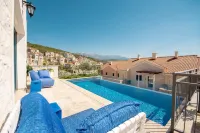 Lustica Bay Vacation Homes - Pool