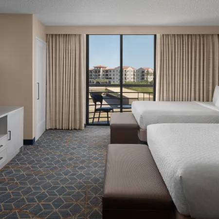 Embassy Suites by Hilton Phoenix Biltmore