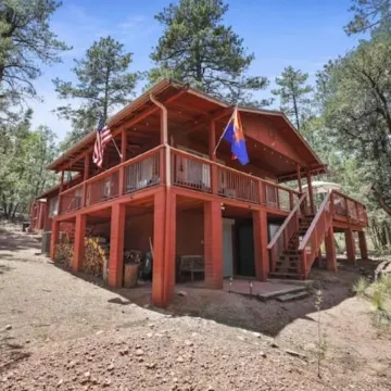 Welcome to Red Pine Retreat, your mountain getaway!
