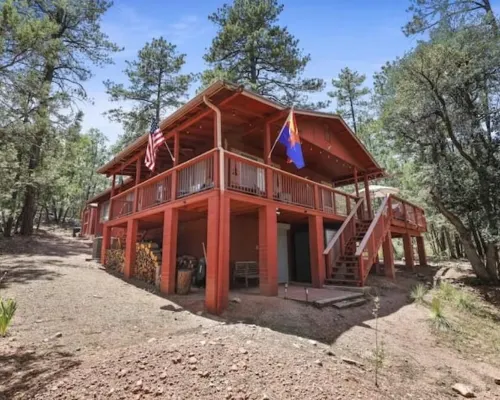 Welcome to Red Pine Retreat, your mountain getaway! Hotels in Pine