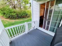 Cozy 2-bedroom condo with WiFi, AC in marvelous Lexington