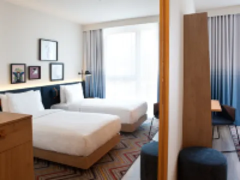 ハンプトン バイ ヒルトン ミュンヘン エアポート サウス ハンベルクモースのホテル