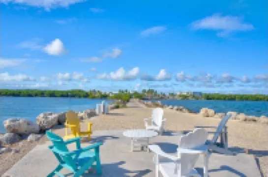 Key Largo Escape: Pool, Pickleball & Marina!