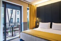NEMI Hotel Hotels near Libreria Puccini