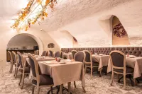Luxury Boutique Hotel de Castillion - breakfast