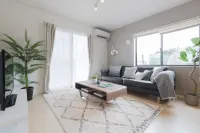 Condominium Mahalo Hotels in Чятан
