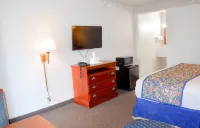 Attleboro Motor Inn Hotels in Pawtucket