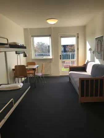 Nikc Sleepover Отели в г. Ребилль