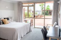 Raglan Sunset Motel and Conference Venue