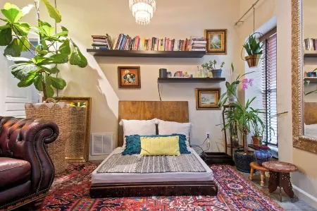 Eclectic & Romantic - Walk to Historic Downtown Harpers Ferry