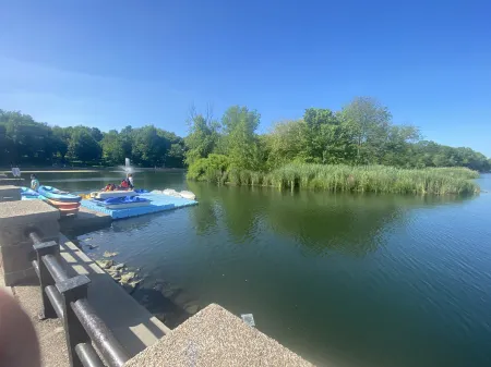 Charming 2 Bedrooms apt One step to NYC Отели рядом с достопримечательностью «Запад Нью Йорк Паркс Департмент»