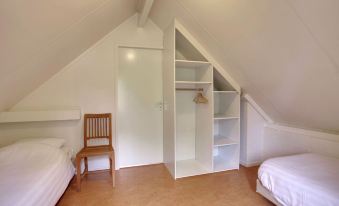 Cozy Holiday Home with Garden Near Zwolle