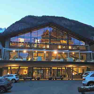Grand Hotel Courmayeur Mont Blanc, by R Collection Hotels Hotel Exterior