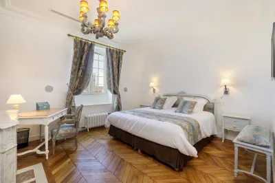L'Hôtel Particulier - Paris Asnières Hotels in Asnieres-sur-Seine