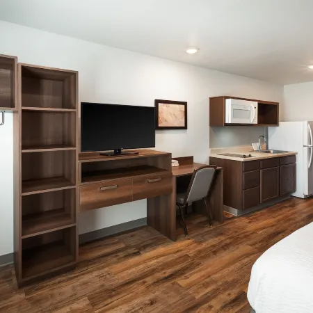 WoodSpring Suites Lackland Near Sea World Отели рядом с достопримечательностью «Аквапарк Акватика в Сан-Антонио»