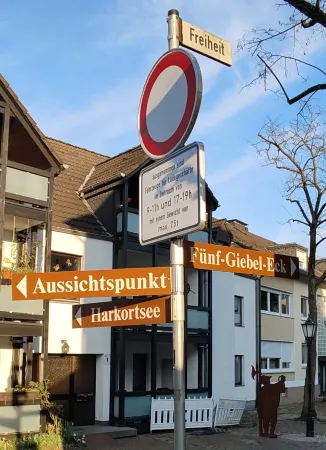 Fünf Giebel Eck in der Freiheit am Ruhrtalradweg