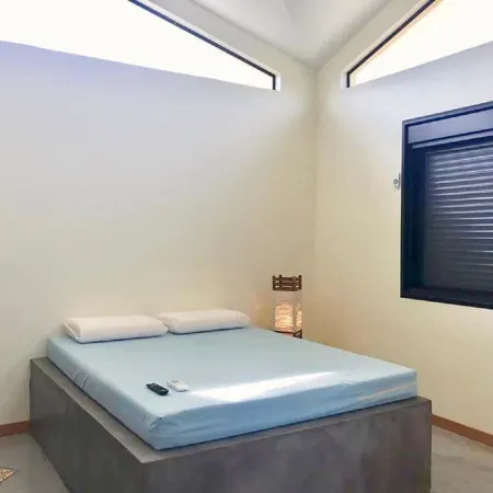 Casa Privativa Com Piscina na Barra da Ferrugem/SC