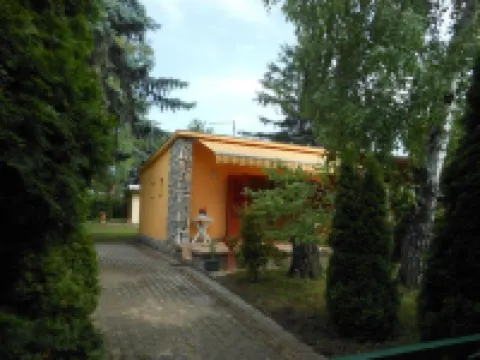 巴拉頓湖邊的舒適家庭小屋 住宿飯店