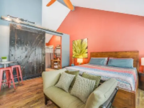 Great Pool House with Modern Design Touches! Hotels in Wells Branch