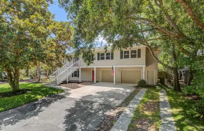 11 43rd Avenue by Avantstay Pool + Close to Beach!