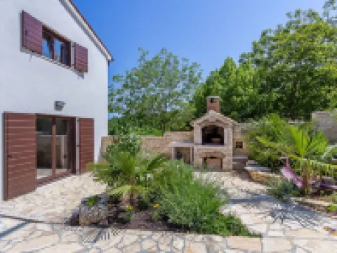 Villa in Istria with Pool Near Croatian Sea Hotel a 