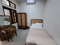 RedDoorz at Uma Arda Hometown