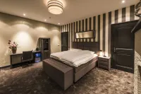 Hotel-Restaurant Unicum Elzenhagen Hotels in Ter Heijde