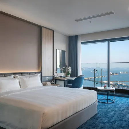 Wyndham Garden Legend Halong Отели рядом с достопримечательностью «Бухта Халонг»