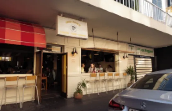 Foools Inn - Trendy Units Available in the Heart of Sea Point!