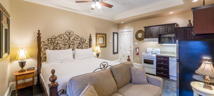 Chipman Hill Suites - Pratt House Hotels in Saint John County