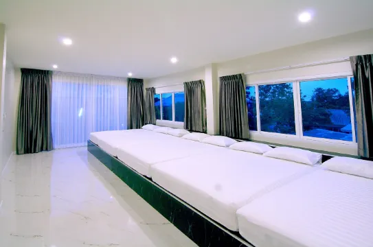 วิลล่า 4 ห้องนอนพร้อมสระว่ายน้ำส่วนตัว