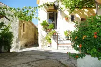 Le Due Lanterne Hotels in Papasidero